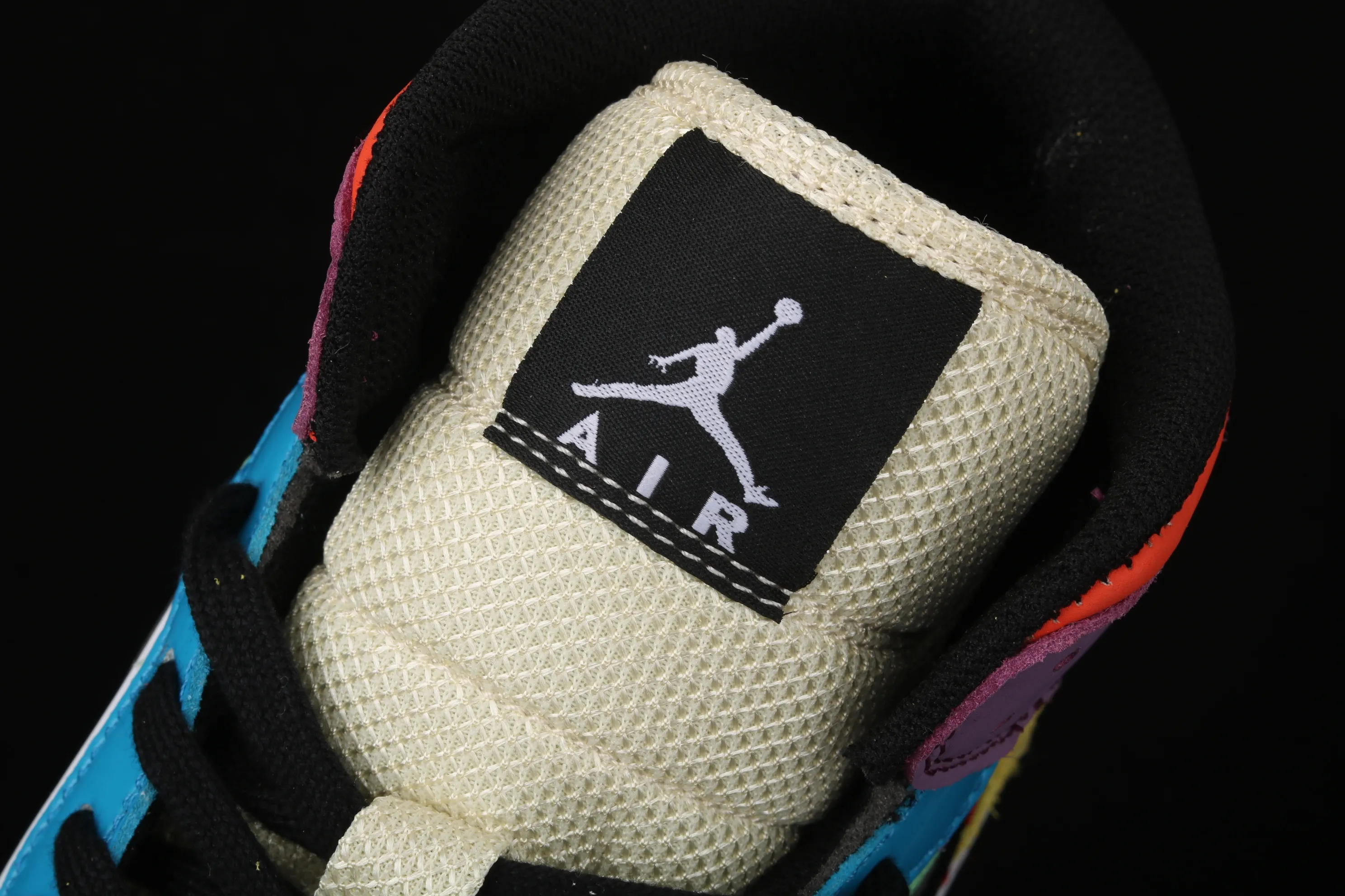 All categories Air Jordan Jordan series basketball shoes Air Jordan 1 Mid Air Jordan 1 Mid AJ1 Joe 1 Zhongbang color stitching CW1140-100